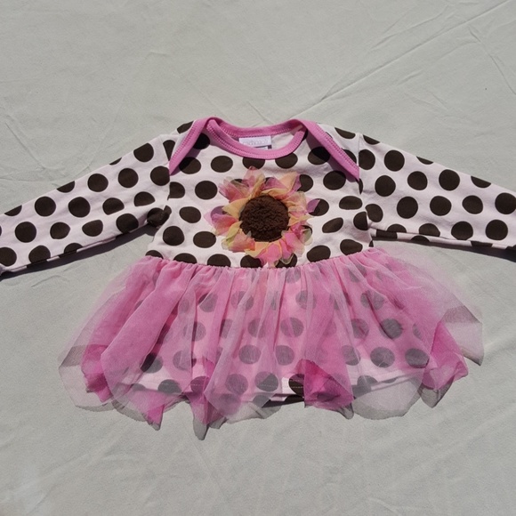 Dress - Picture 2 of 2